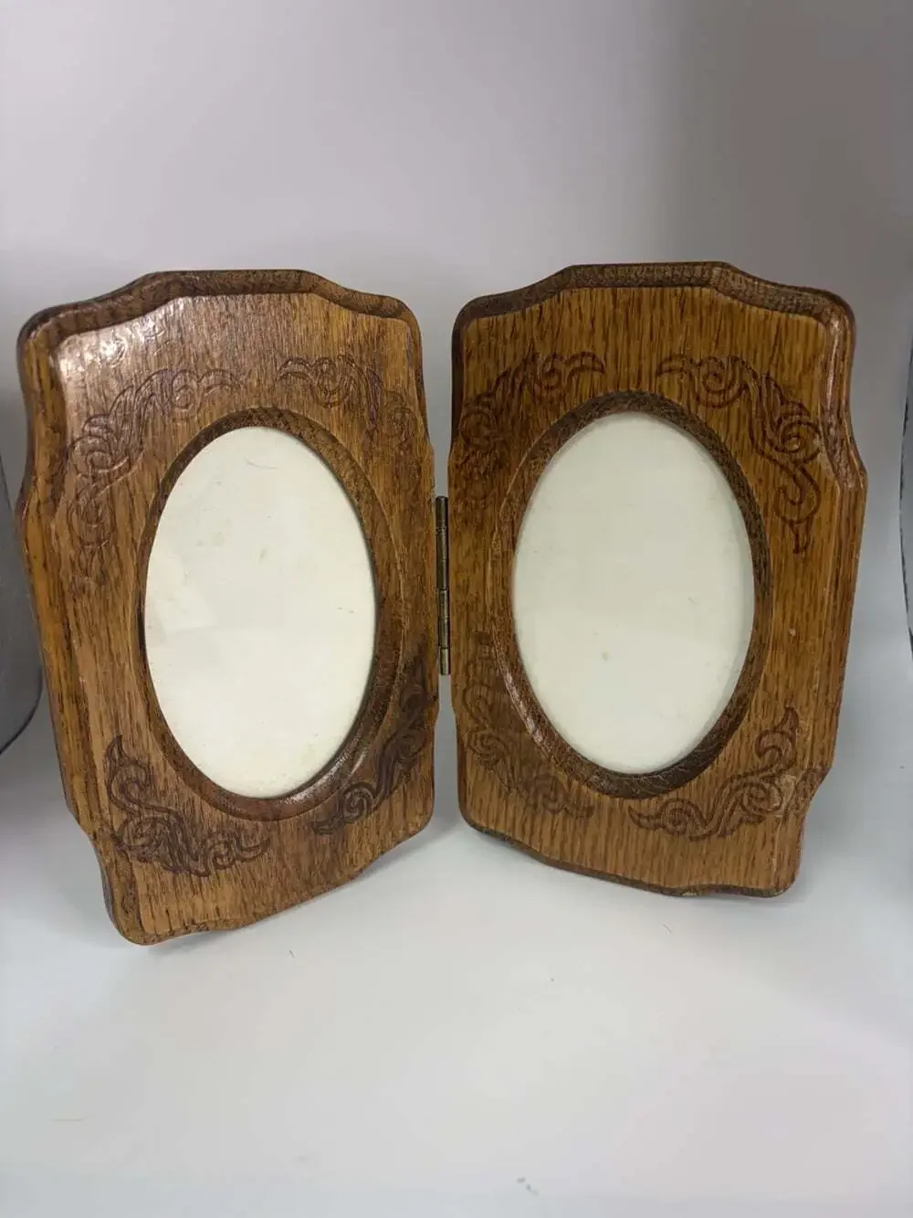 Vintage Wooden Hinged Picture Frame Wood burned Design 10”x8”